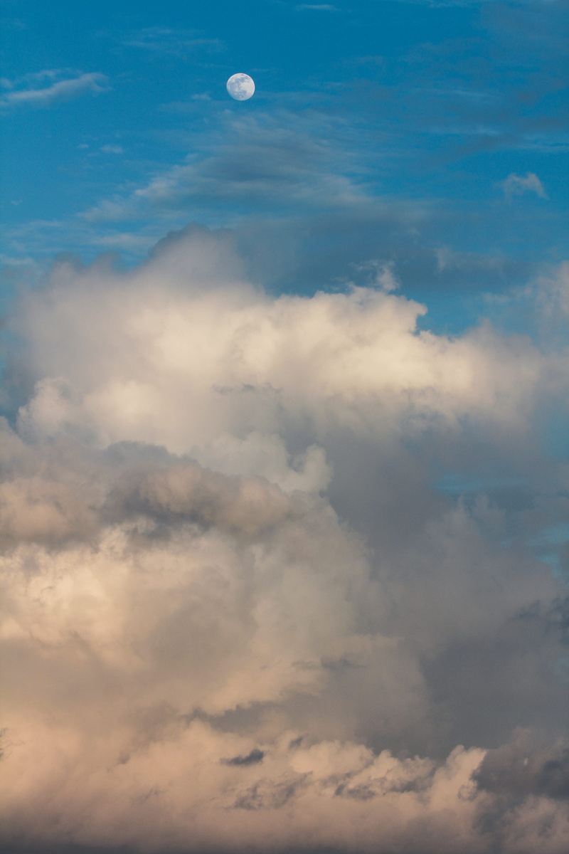backgrounds, cloud - sky, day, beauty in nature, meteorology, addu city, heaven, scenics - nature, low angle view, tranquil scene, dusk, clouds, maradhoo
