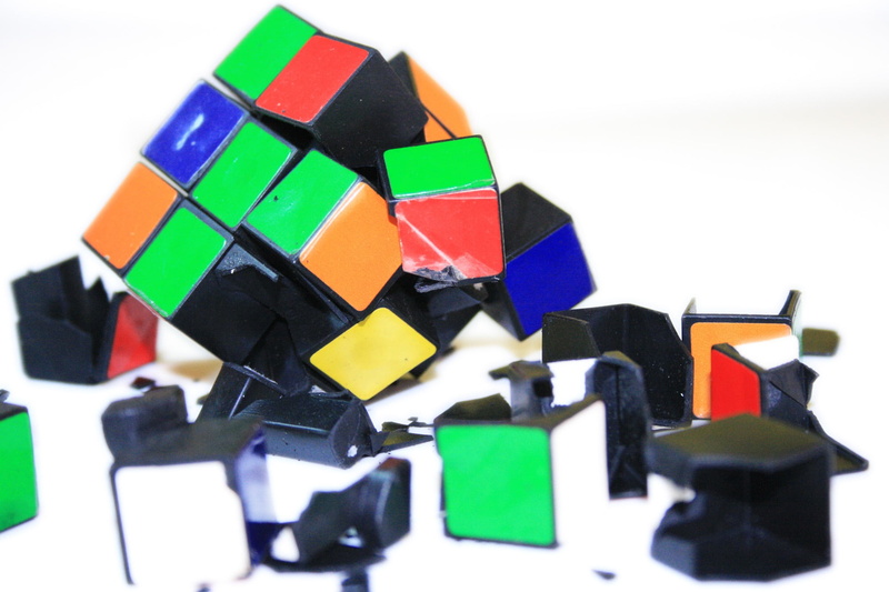 multi Colored, table, blue, magic, studio shot, cube, large group of objects, choice, art and craft, creativity, 1080P, white background, variation, leisure games