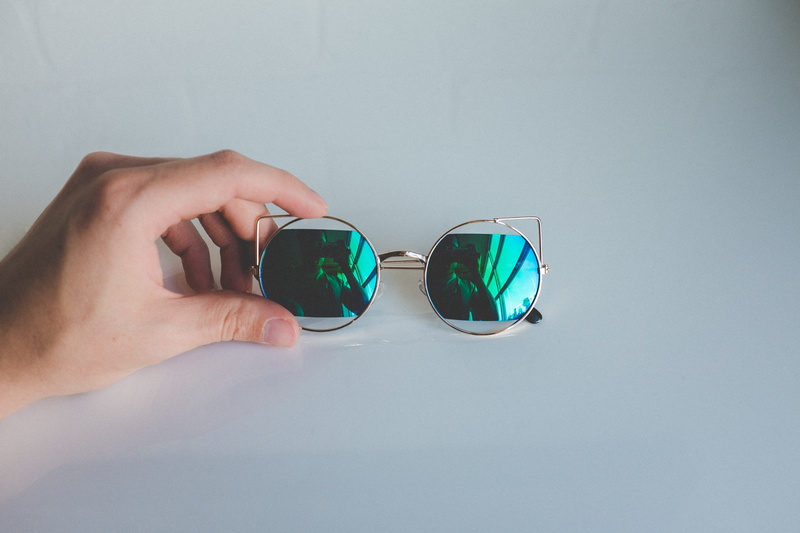 indoors, personal perspective, human body part, united states, unrecognizable person, sunglasses, 4K, human hand, neonbrand digital marketing, body part