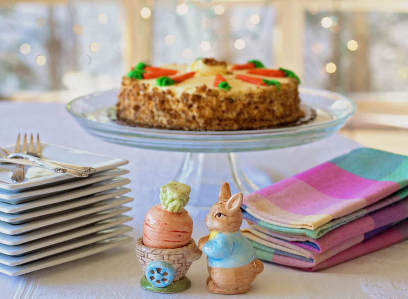 holiday - event, round, christmas, easter, indoors, happy, temptation, festive, brunch, yummy, treat, indulgence, carrot cake, holiday, clear, baked, layer