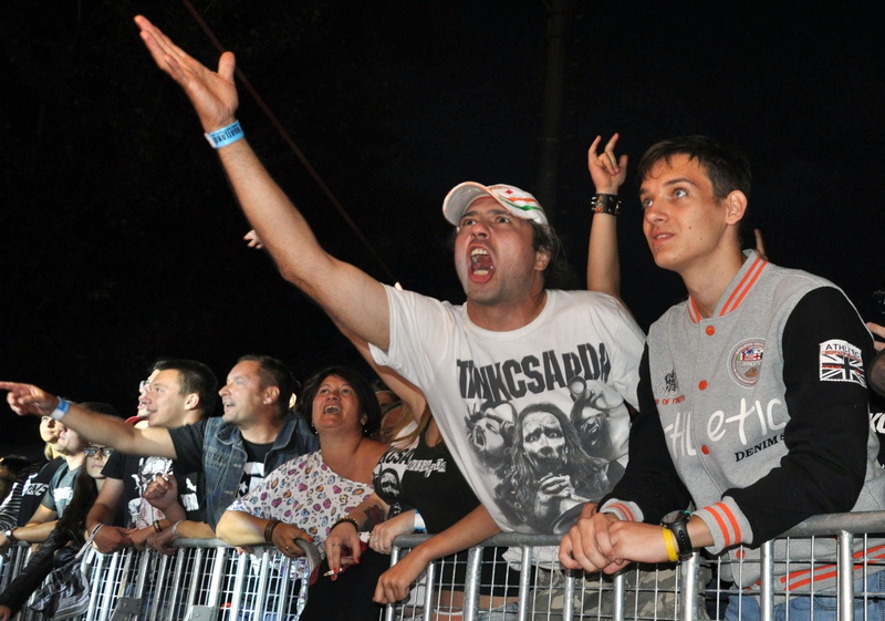 body part, young men, men, human body part, emotion, young adult, 2K, group of people, young women, tricky, mouth open, hungarian, ecstasy, excitement