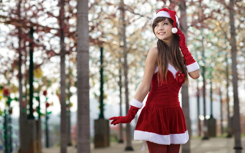 Agnes Lim, standing, santa, Asian, Santa costume, smiling, looking away, women, auburn hair, 1080P, Christmas, long hair