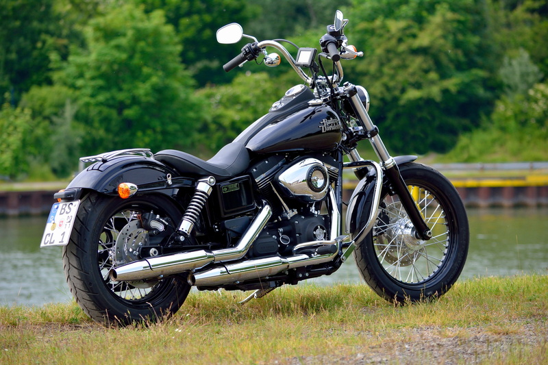 bicycle, nature, silver colored, parking, water, outdoors, harley davidson, harley, field, day, wheel, stationary, motorcycle, chrome, tiefenschärfe, cruiser