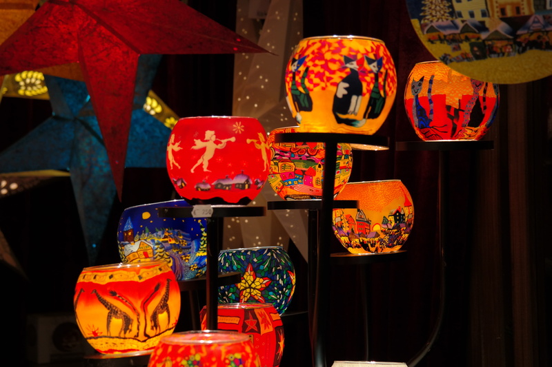 focus on foreground, bright, large group of objects, stand, yellow, creativity, market stall, outdoors, retail display, decoration, stall, variation, red