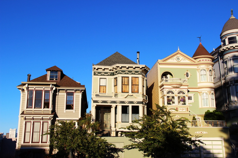 fresco, clear sky, outdoors, real estate, houses, property, green, sky, brown, nature, alamo square, house, victorian, colored, tree, architecture, window