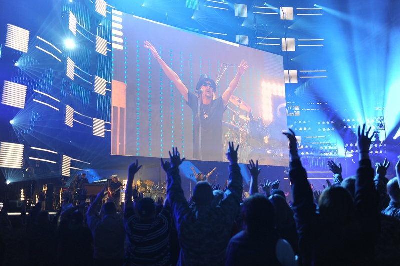 auditorium, screen, 1080P, famous, group, fun, rock Music, celebration, spectators, large Group Of People, group Of People, performance, fan - Enthusiast
