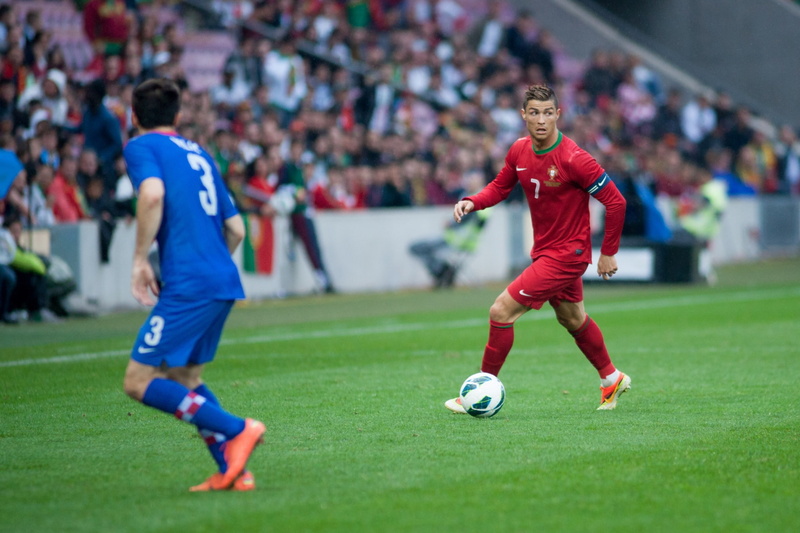 match - sport, soccer player, soccer uniform, athlete, kicking, adult, spectator, ball, soccer ball, playing, 1080P, team sport, men, grass, sports uniform
