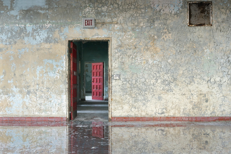 wall, architecture, protection, closed, house, old, building, entrance, safety, residential district, built structure, red, window, sign, 1080P, weathered