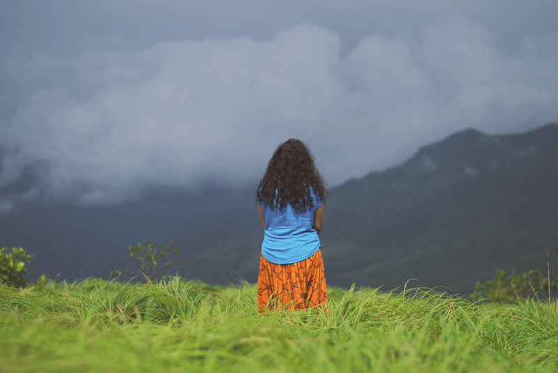 grass, alone, beauty in nature, 5K, hairstyle, outdoors, relax, lady, tranquil scene, rear view, green, nature, moody, field, mountain, hills, hill, winter