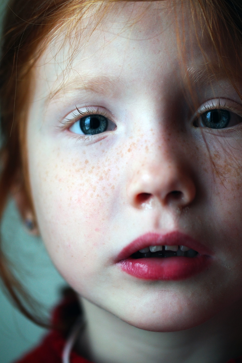 body part, girls, innocence, front view, close-up, child, childhood, 5K, human body part, little girl, females, girl, women, human face, real people, kid