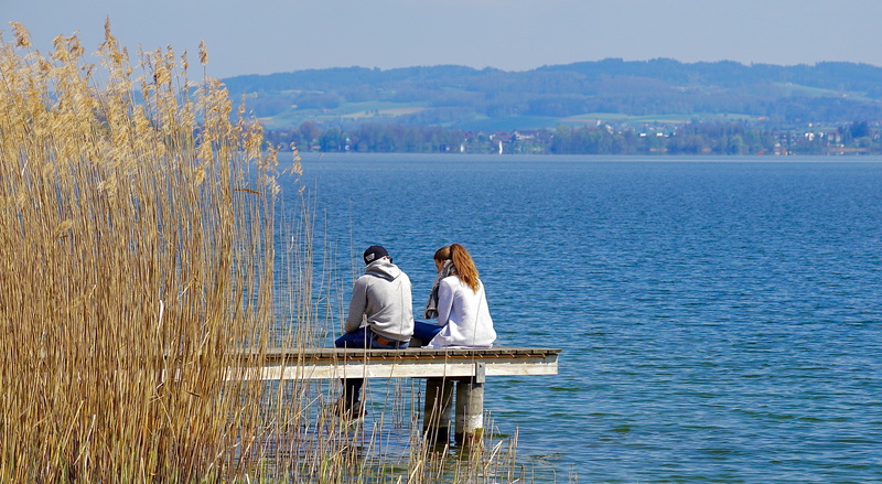 couple - relationship, scenics - nature, together, sea, connectedness, boardwalk, bright, real people, two people, atmospheric, woman, water, nature, color