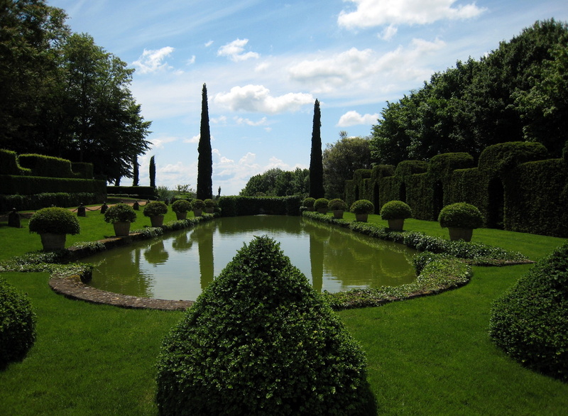 ornamental garden, no people, beauty in nature, plant, water, outdoors, park - man made space, green color, Bushes, Registration, tree, formal garden, Cones