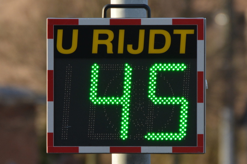 communication, focus on foreground, traffic, finance, no people, speed, road sign, illuminated, technology, road safety, sign, guidance, 2K, green color