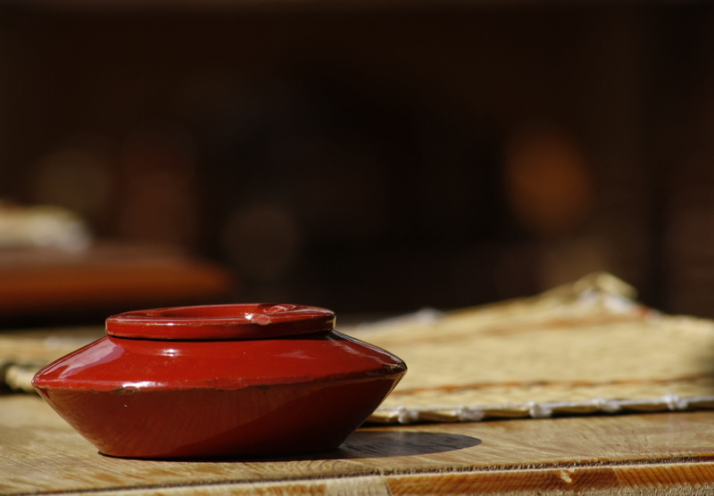 ashtray, art and craft, freshness, indoors, selective focus, 2K, container, copy space, cafe marrakech, rustic, still life, eye catcher, close-up, wood - material