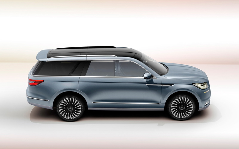 day, nature, personal land vehicle, no people, hd, land vehicle, environment, looking at view, lincoln, wheel, navigator, metal, concept, tire, transportation