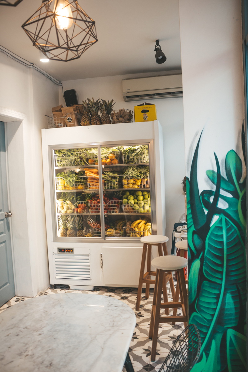 fruits, indoors, 5K, plant, ceiling, wood, white, lamp, green color, no people, home, day, inside, potted plant, houseplant, room, electric lamp, architecture