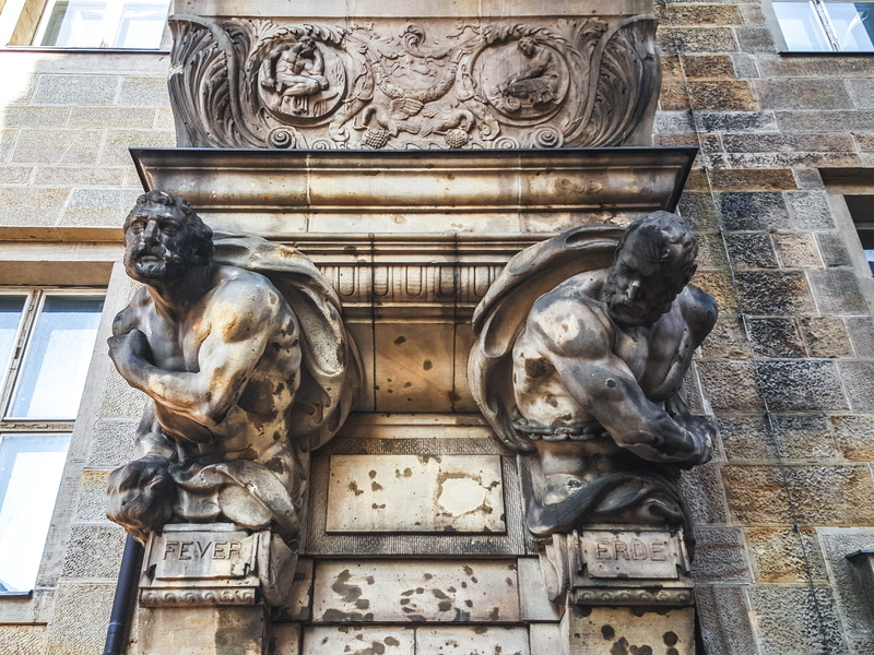 deutsche bank quartier zukunft, history, deutch bank, bank, the past, ornate, architecture and art, statue, day, male likeness, sculpture, 4K, low angle view