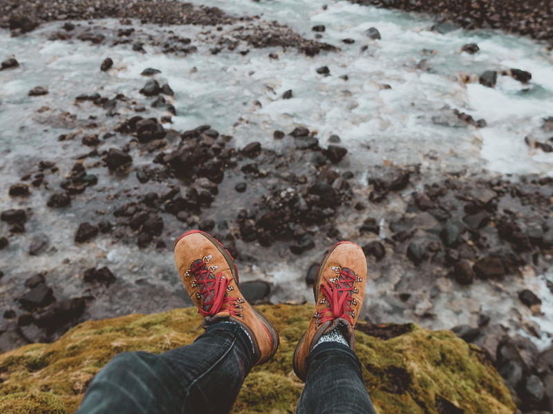 adventure, forest, boots, cliff edge, feet, jeans, boot, day, looking down, one person, outdoors, work, wildlife, wilderness, wild, body part, sitting