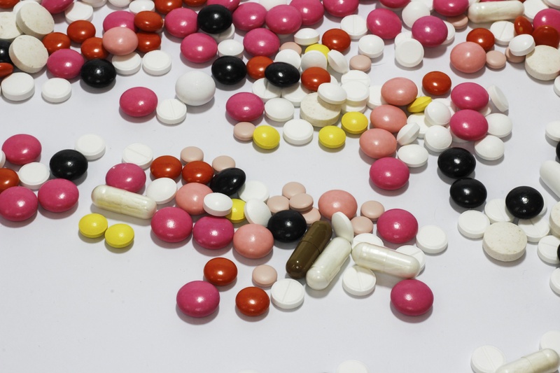 arrangement, tablets, choice, still life, cure, variation, assorted, large group of objects, no people, healthcare and medicine, get sick, medicine, 5K
