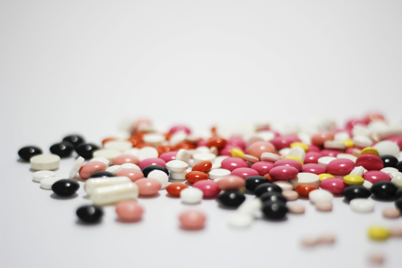 indoors, selective focus, the pill, white color, pharmacy, variation, care, studio shot, white background, lot, healthcare and medicine, the disease, treat yourself