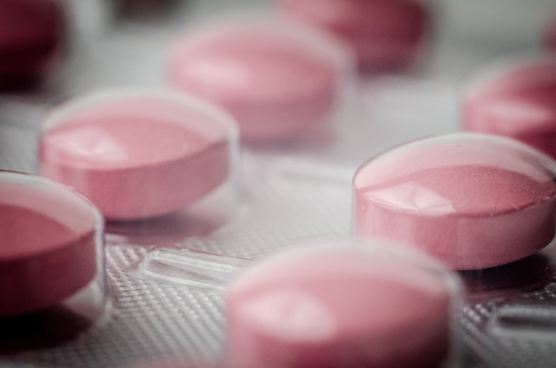 indoors, get sick, multi colored, treat yourself, blister pack, solution, in a row, 4K, macro, no people, pink color, pill, the disease, healthcare and medicine