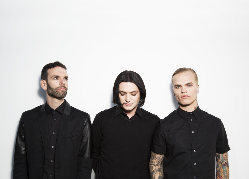 adult, placebo, group of people, casual clothing, steve forrest, studio shot, 5K, s, people, shirts, clothing, looking at camera, black, young adult, men