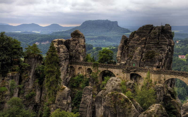 ruined, history, building exterior, landscape, archaeology, day, nature, ancient civilization, old, travel, the past, mountain, no people, bridge, sky