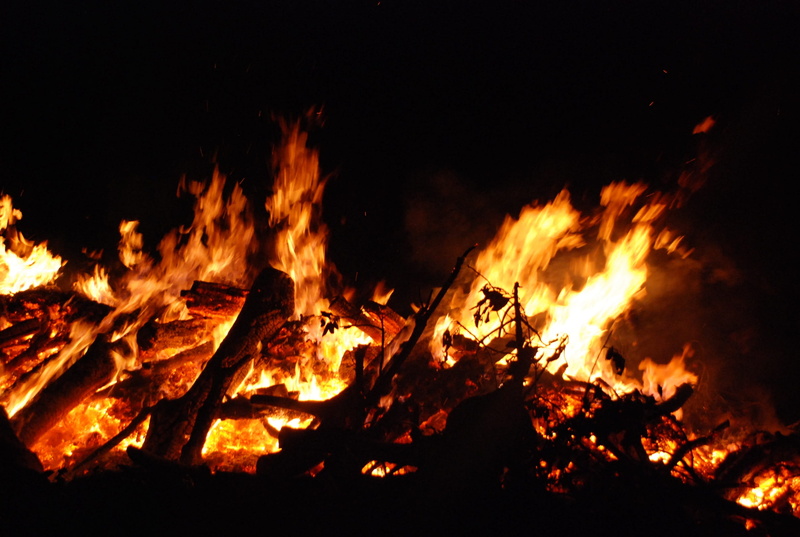 meigas, accidents and disasters, log, no people, motion, san juan, san juans night, campfire, turn on, nature, bonfire, wood - material, fire, destruction