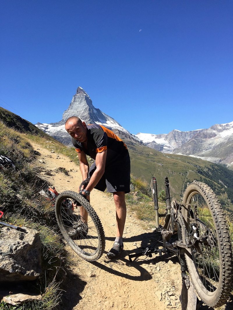 repair, mountain bike, away, travel, real people, pedal, riding, Switzerland, broken, sport, swiss, Cycling, south, snow, transalp, lifestyles, high, bicycle
