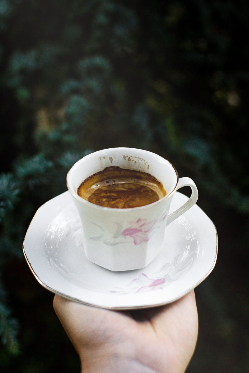 espresso, refreshment, oldcup, nature, personal perspective, jewelry, tea cup, cup, pottery, food, dessert, teacup, beverage, lifestyles, 4K, person, creme