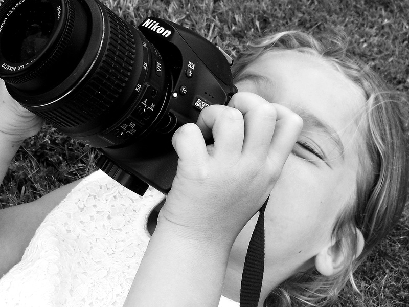 slr camera, using, 1080P, girl, hand, picture, girls, activity, grayscale, spontaneous, lifestyles, headshot, camera, camera - photographic equipment