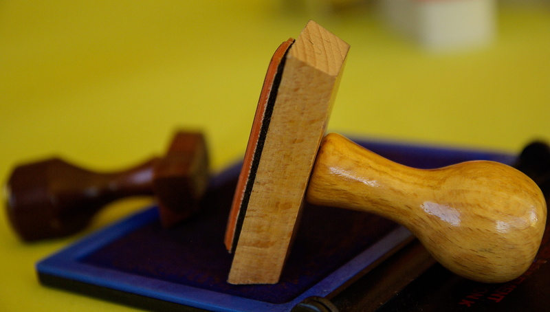 4K, hand tool, ink, close-up, work tool, hammer, studio shot, leisure activity, antique, tool, yellow, indoors, occupation, single object, art and craft