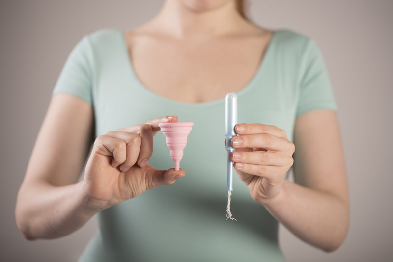 period, one person, hygiene, medicine, focus on foreground, colored background, buffer, cup, studio shot, young adult, women, 5K, midsection, gray, hairstyle