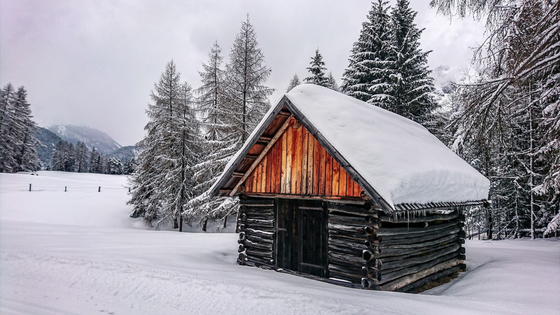 cottage, 5K, ice, stall, snow, outdoors, wintry, no people, land, alb, tradition, powder snow, cold temperature, scenics - nature, icicle, woodland, white color
