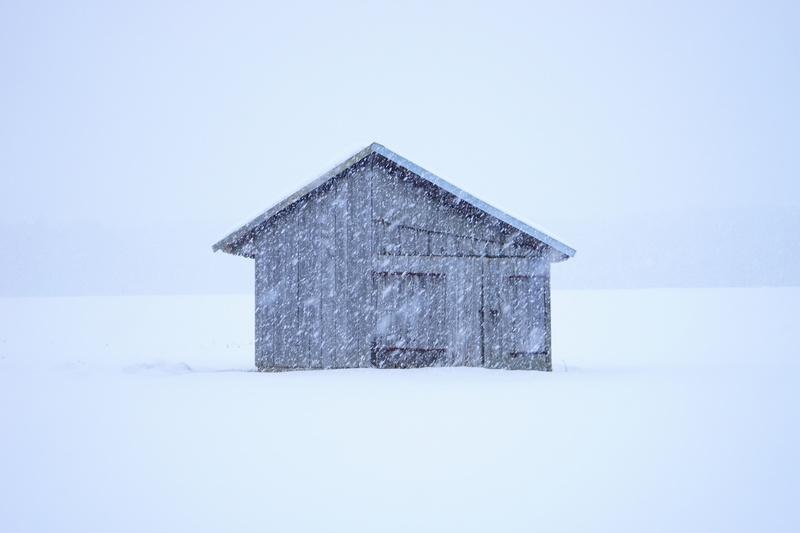 outdoors, copy space, 5K, cold, no people, built structure, cottage, flake, nature, architecture, snowflakes, frost, ice, building, wood - material, cold temperature