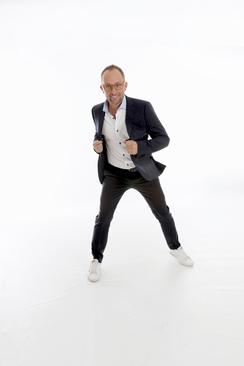 studio shot, full length, young men, tough, indoors, adult, businessman, males, male, healthy, cut out, white background, health, one person, young man