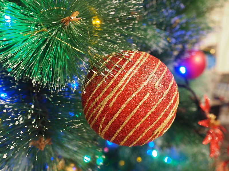 christmas decoration, christmas tree toy, religion, indoors, jewelry, swag, no people, toys, photography, holiday, christmas, tree, christmas ball, brown