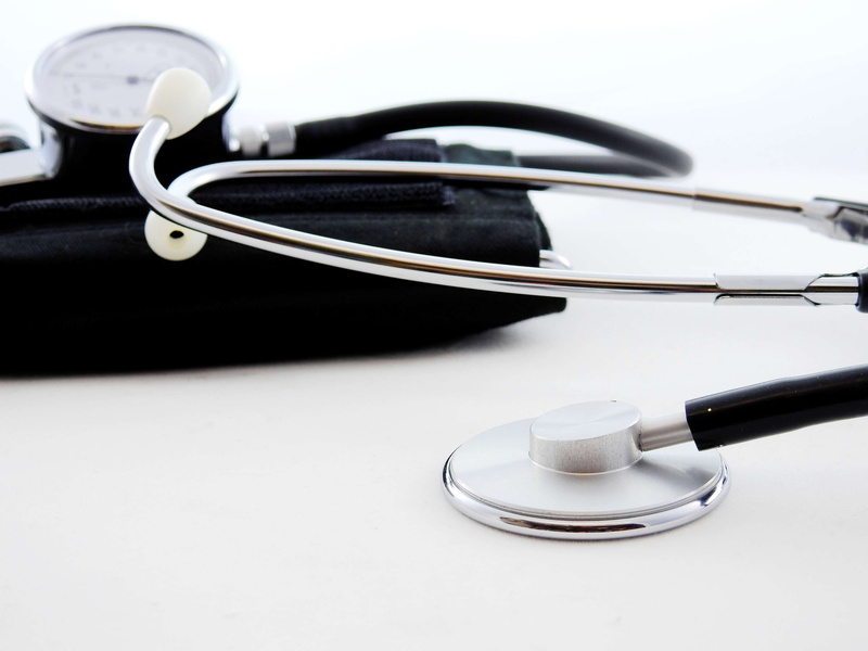 medical equipment, still life, indoors, medical exam, diagnostic medical tool, no people, focus on foreground, close-up, 4K, close up, healthcare and medicine