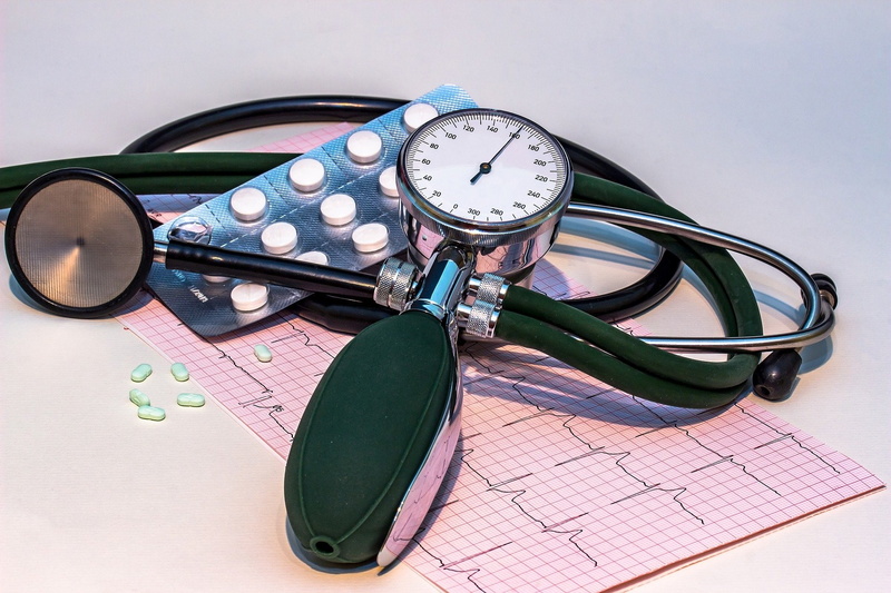 1080P, Stethoscope, white background, healthcare and medicine, still life, Medical, personal accessory, studio shot, diagnostic medical tool, Man Made