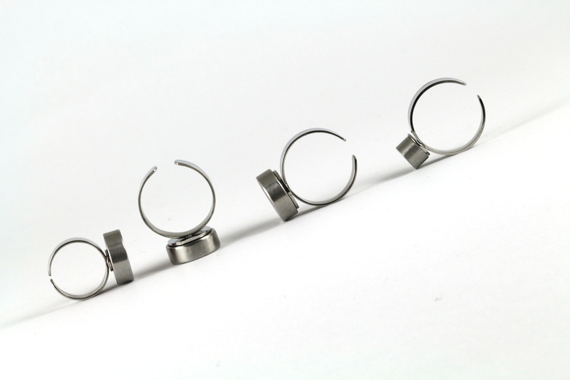 eyesight, design, still life, simplicity, medical equipment, table, 5K, metal, silver - metal, eyeglasses, healthcare and medicine, care, indoors, glasses