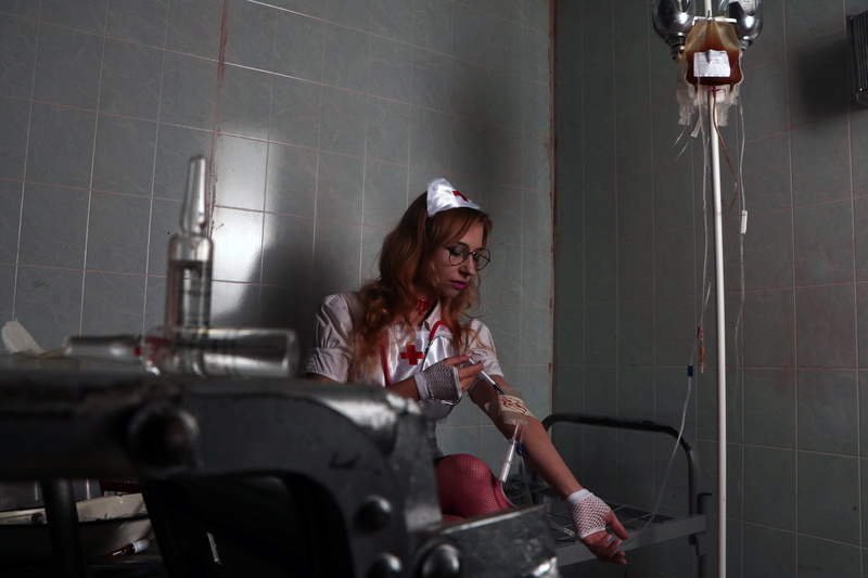 clinic, hair, one person, lifestyles, women, psychiatric hospital, medic, blood, young women, home, treatment, medicine, nurse, indoors, analysis, beautiful woman