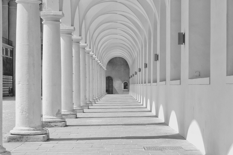 viale, travel destinations, germany, history, day, direction, 5K, nero, colonnade, the past, diminishing perspective, the way forward, white, abbey, no people