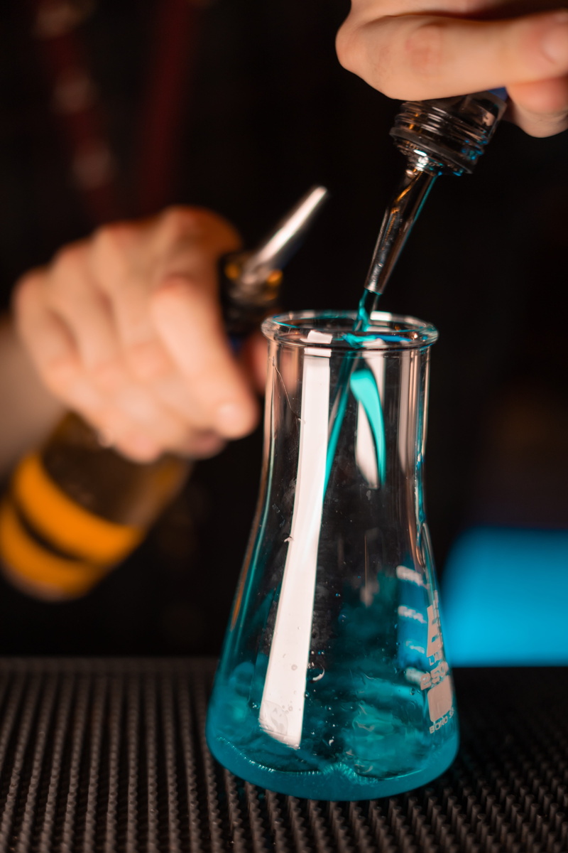 drinks, bartender, occupation, cocktail, holding, bar, cup, glass, body part, chemistry, men, 5K, finger, research, education, laboratory glassware, mixing