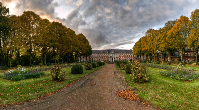 scenics, autumn, road, cloud - sky, direction, the way forward, change, land, tree, plant, no people, 4K, grass, outdoors, architecture, landscape, environment