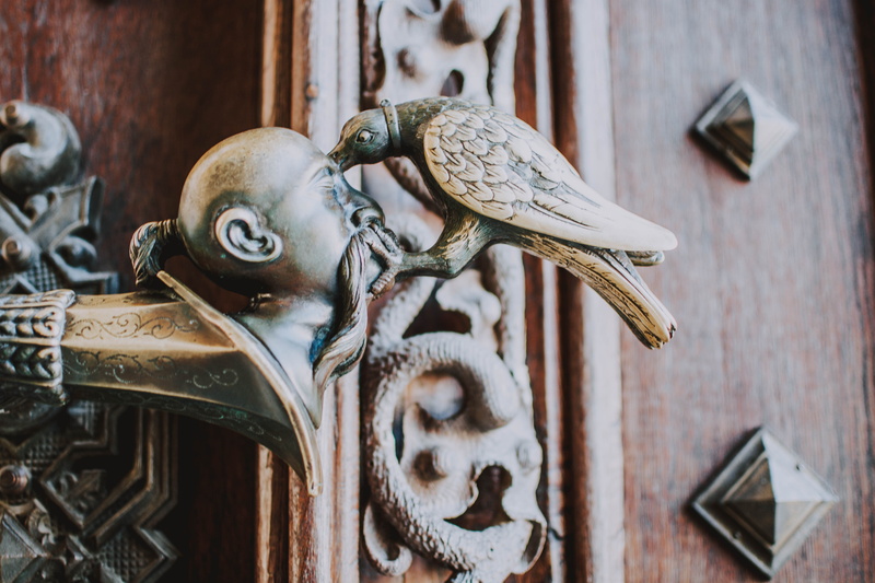pricking, wood - material, close-up, focus on foreground, sculpture, exterior, spirituality, wooden, ancient, traditional, art, bird, vintage, art and craft