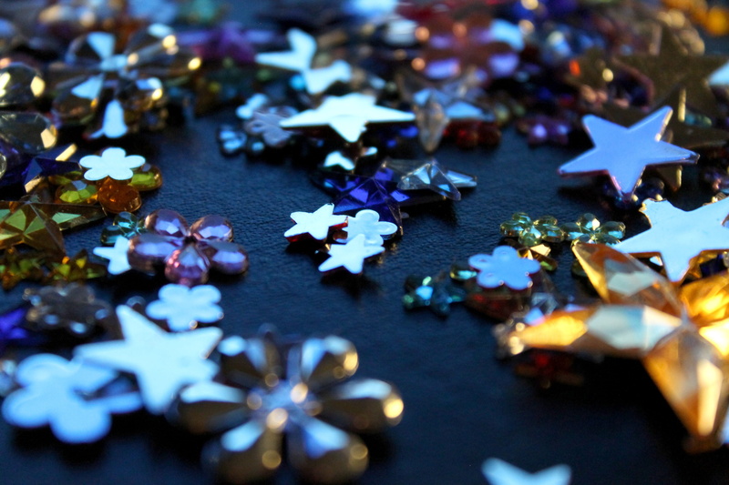 festive, jigsaw piece, jigsaw puzzle, indoors, glow, 4K, christmas, table, holiday, design, glittering, close-up, abundance, stars, puzzle, decoration