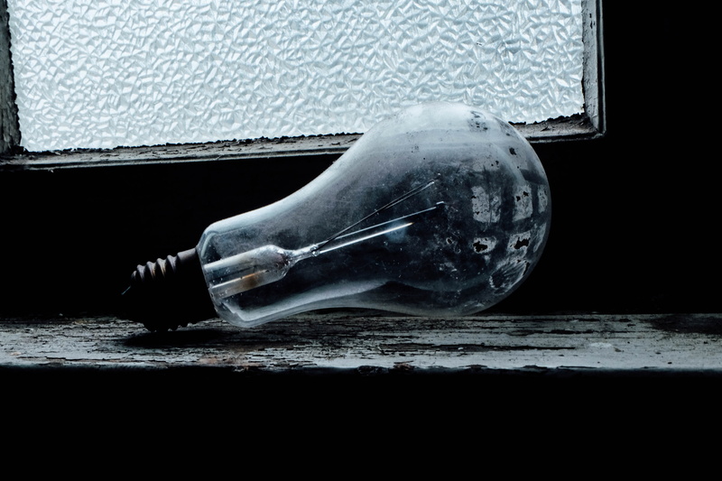 studio shot, damaged, no people, wünsdorf, cold temperature, still life, glass - material, frozen, edison, window, germany, antique, light bulb, 4K, indoors