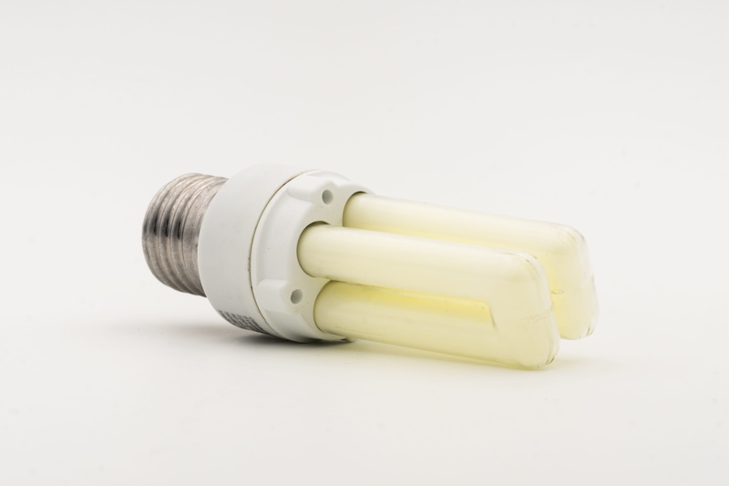 environment, white background, light bulb, no people, work tool, electricity, equipment, lighting, save, close-up, sparlampe, bulbs, technology, energy
