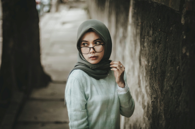 veil, gray, casual clothing, young women, beautiful woman, sleeve, 4K, portrait, clothing, wall, female, front view, real people, apparel, one person