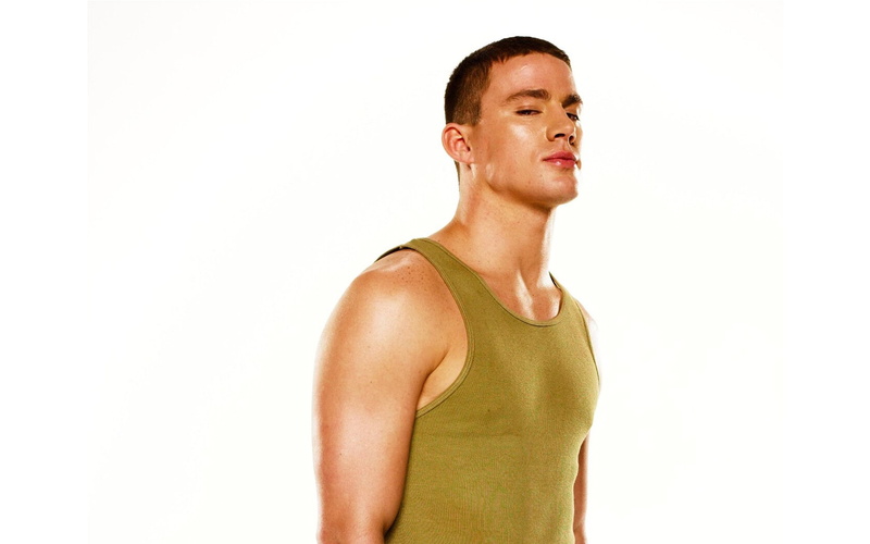 photoshoot, Step forward, actor, Mike, look, white background, 1080P, Step Up, Channing Tatum